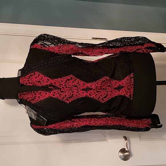 GRACIA Lace Blouse - Picture 4 of 6